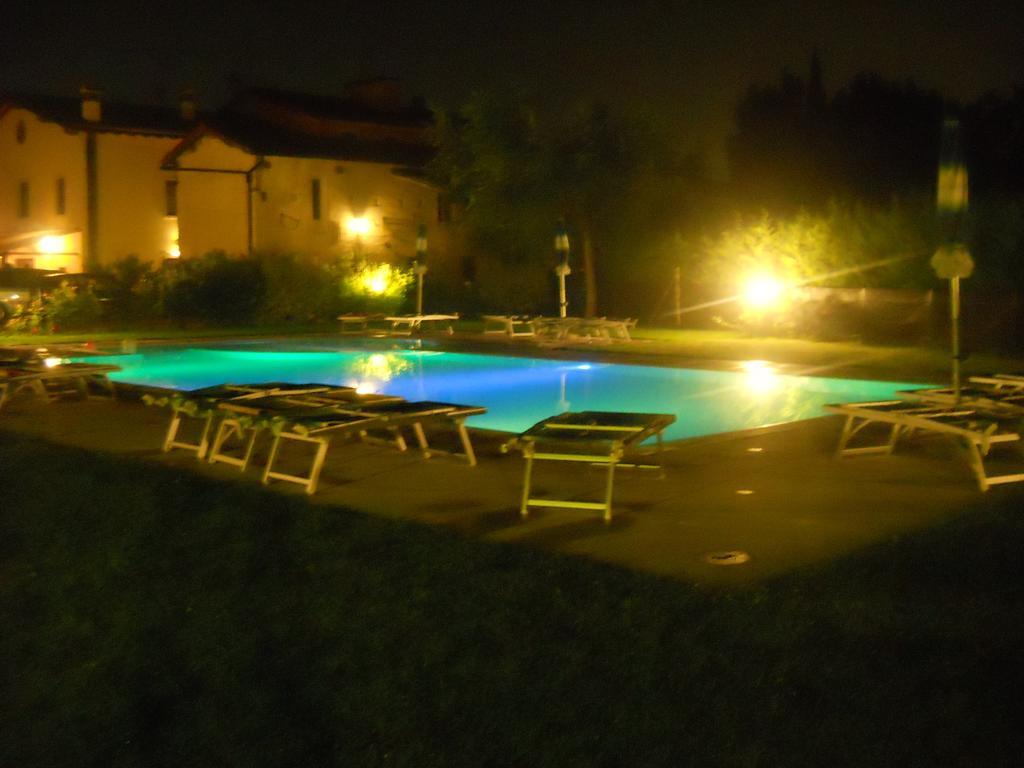 Agriturismo La Palazzina Castelnuovo del Garda Exterior foto