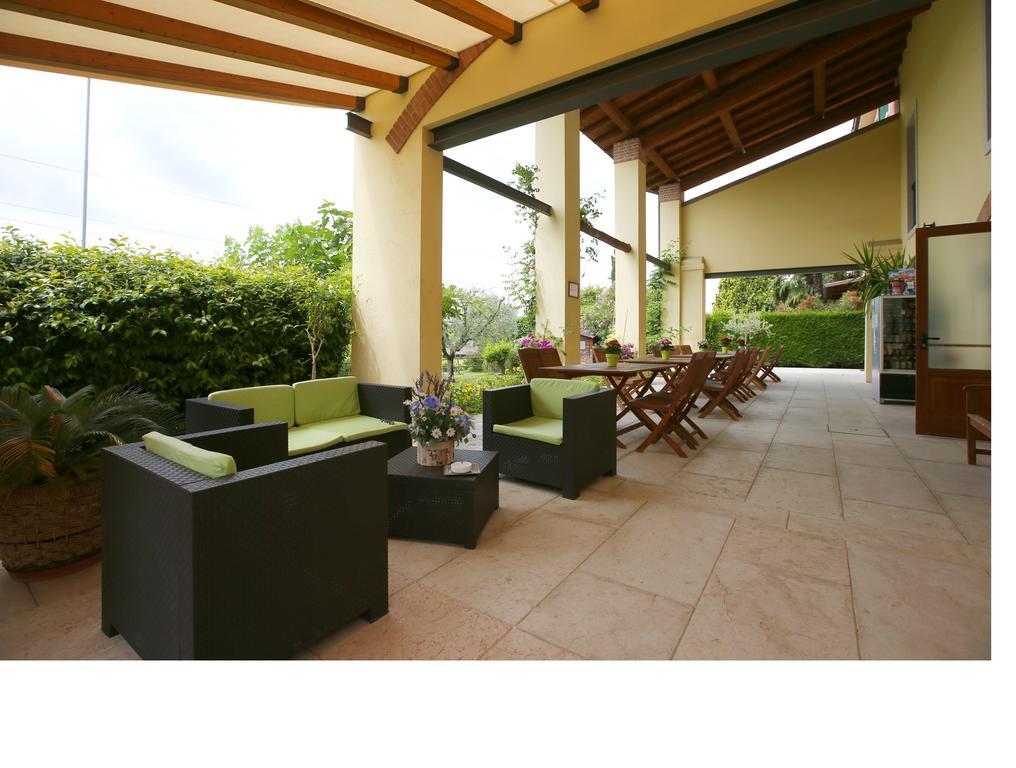 Agriturismo La Palazzina Castelnuovo del Garda Exterior foto